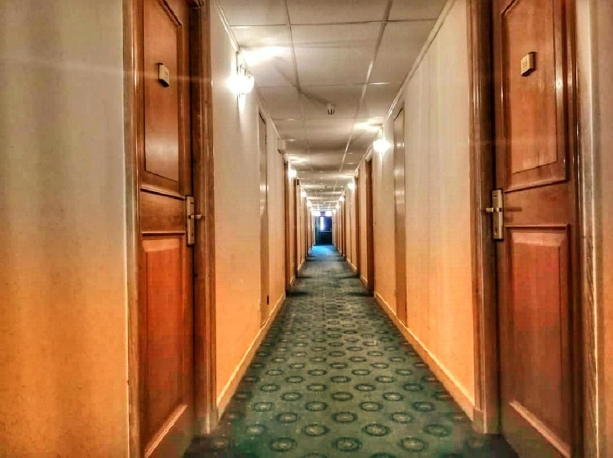 Terrace Hotel บันดาร์เสรีเบกาวัน ภายนอก รูปภาพ