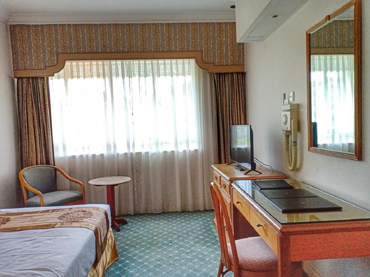Terrace Hotel บันดาร์เสรีเบกาวัน ภายนอก รูปภาพ