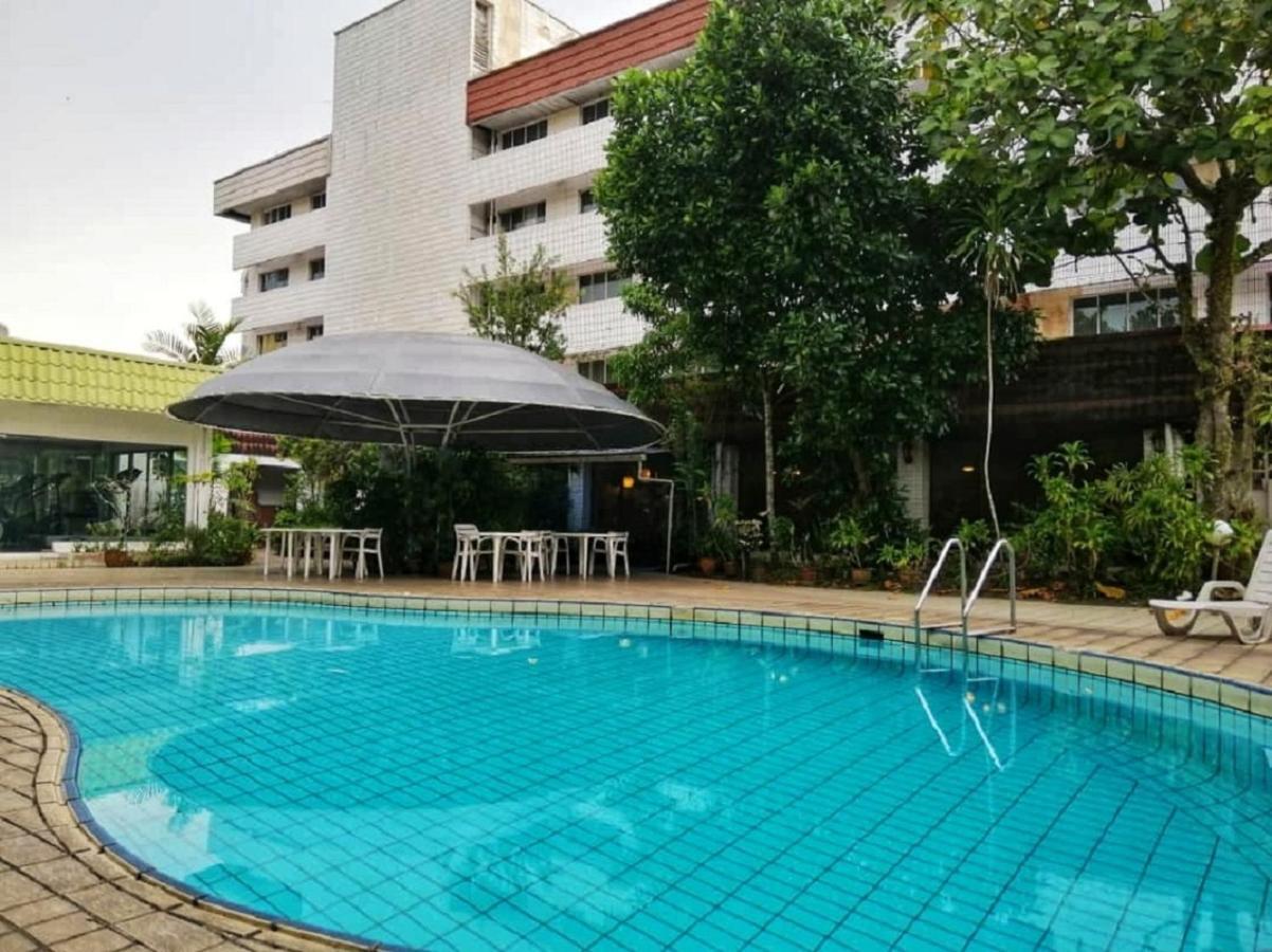 Terrace Hotel บันดาร์เสรีเบกาวัน ภายนอก รูปภาพ