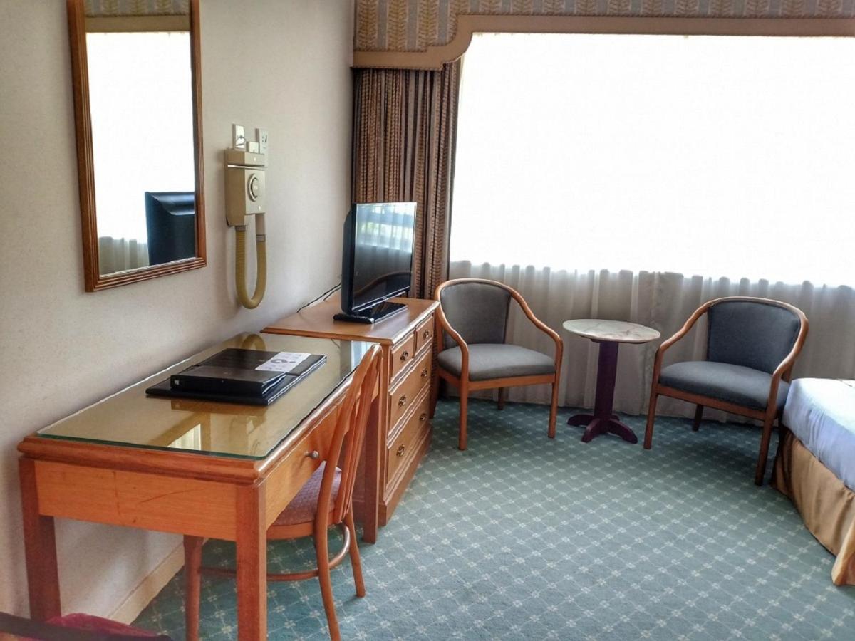 Terrace Hotel บันดาร์เสรีเบกาวัน ภายนอก รูปภาพ